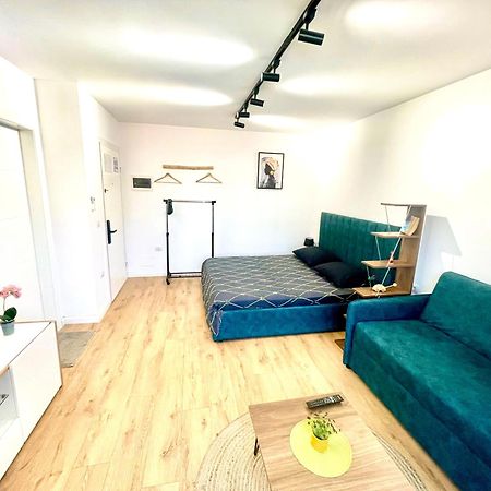Central Studio Apartment 1, ติรานา ภายนอก รูปภาพ