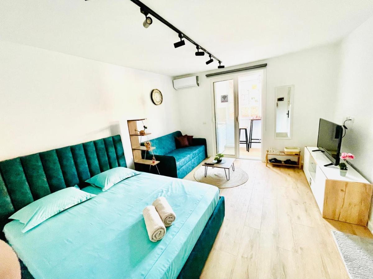 Central Studio Apartment 1, ติรานา ภายนอก รูปภาพ